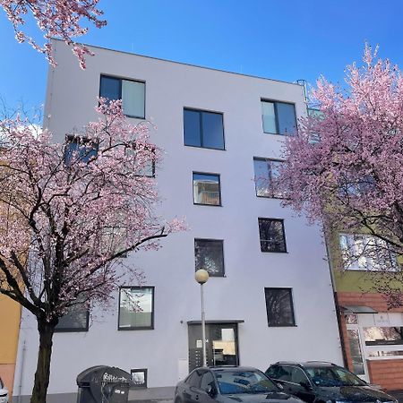 Apartman Sadova Zlin Luaran gambar